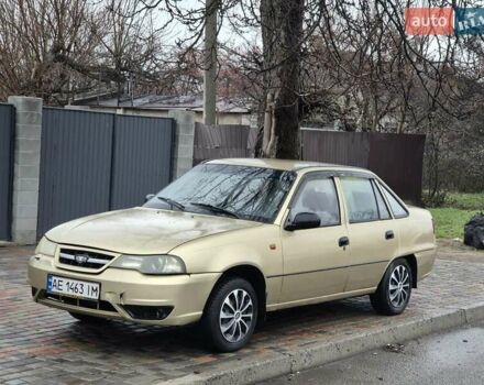 Бежевый Дэу Нексия, объемом двигателя 1.5 л и пробегом 133 тыс. км за 1750 $, фото 1 на Automoto.ua