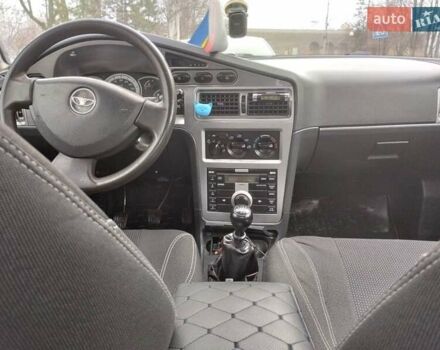 Бежевый Дэу Нексия, объемом двигателя 1.6 л и пробегом 166 тыс. км за 1999 $, фото 3 на Automoto.ua