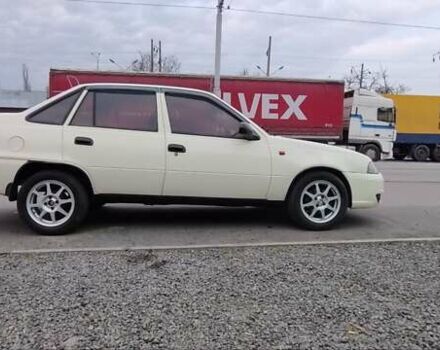Бежевий Деу Нексія, об'ємом двигуна 1.5 л та пробігом 150 тис. км за 2199 $, фото 10 на Automoto.ua