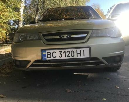 Бежевый Дэу Нексия, объемом двигателя 1.5 л и пробегом 88 тыс. км за 2400 $, фото 3 на Automoto.ua