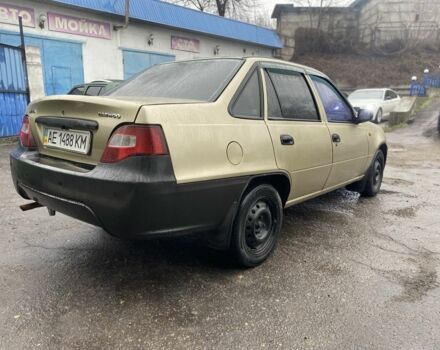 Бежевый Дэу Нексия, объемом двигателя 1.5 л и пробегом 137 тыс. км за 2300 $, фото 4 на Automoto.ua