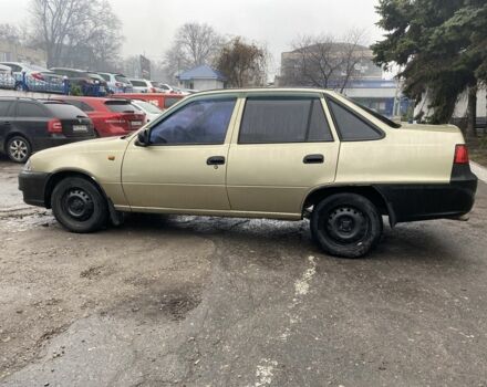 Бежевый Дэу Нексия, объемом двигателя 1.5 л и пробегом 137 тыс. км за 2300 $, фото 7 на Automoto.ua