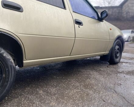 Бежевый Дэу Нексия, объемом двигателя 1.5 л и пробегом 137 тыс. км за 2300 $, фото 3 на Automoto.ua