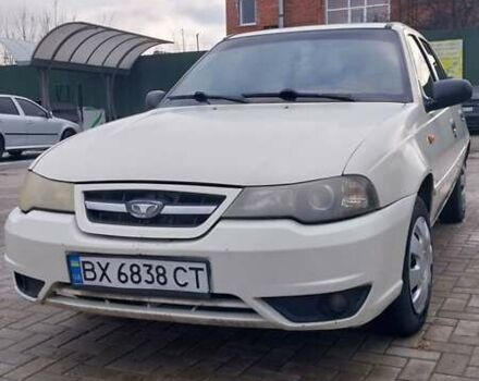 Бежевий Деу Нексія, об'ємом двигуна 1.6 л та пробігом 259 тис. км за 2900 $, фото 1 на Automoto.ua