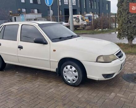 Бежевий Деу Нексія, об'ємом двигуна 1.6 л та пробігом 259 тис. км за 2900 $, фото 7 на Automoto.ua