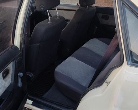 Бежевый Дэу Нексия, объемом двигателя 1.5 л и пробегом 90 тыс. км за 1700 $, фото 5 на Automoto.ua