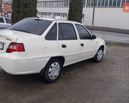 Бежевий Деу Нексія, об'ємом двигуна 1.6 л та пробігом 259 тис. км за 2900 $, фото 6 на Automoto.ua