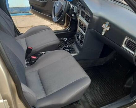 Бежевий Деу Нексія, об'ємом двигуна 1.5 л та пробігом 24 тис. км за 4600 $, фото 17 на Automoto.ua