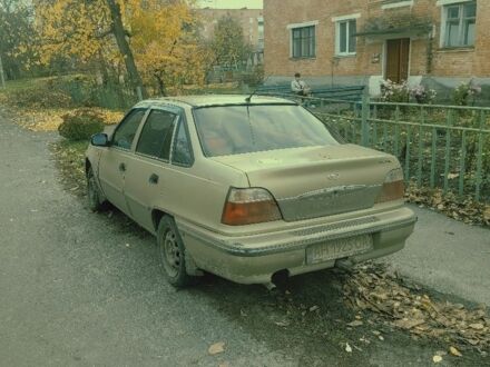 Бежевый Дэу Нексия, объемом двигателя 0 л и пробегом 280 тыс. км за 905 $, фото 1 на Automoto.ua