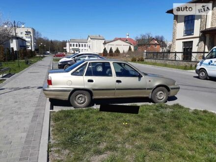 Бежевий Деу Нексія, об'ємом двигуна 1.5 л та пробігом 56 тис. км за 1500 $, фото 1 на Automoto.ua