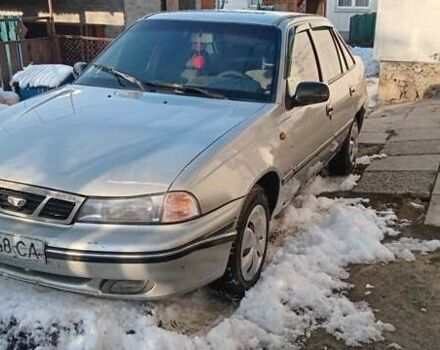 Бежевый Дэу Нексия, объемом двигателя 1.5 л и пробегом 260 тыс. км за 600 $, фото 1 на Automoto.ua