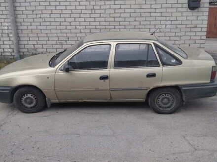 Дэу Нексия 2007 в Житомире на Automoto.ua Бежевый Дэу Нексия, объемом двигателя 1.5 л и пробегом 353 тыс. км за 1500 $, фото 1 на Automoto.ua