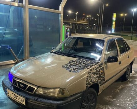Бежевий Деу Нексія, об'ємом двигуна 1.5 л та пробігом 250 тис. км за 900 $, фото 1 на Automoto.ua