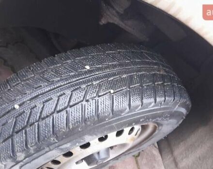 Бежевый Дэу Нексия, объемом двигателя 1.5 л и пробегом 245 тыс. км за 1900 $, фото 1 на Automoto.ua