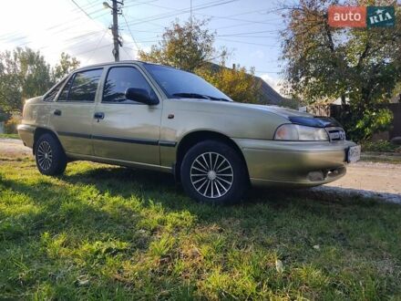 Бежевий Деу Нексія, об'ємом двигуна 1.5 л та пробігом 207 тис. км за 2100 $, фото 1 на Automoto.ua