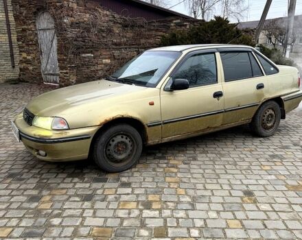 Бежевый Дэу Нексия, объемом двигателя 1.5 л и пробегом 0 тыс. км за 1000 $, фото 1 на Automoto.ua