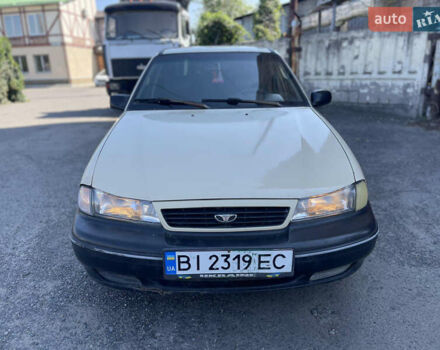 Бежевый Дэу Нексия, объемом двигателя 1.5 л и пробегом 230 тыс. км за 800 $, фото 1 на Automoto.ua
