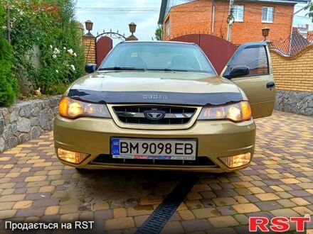 Бежевый Дэу Нексия, объемом двигателя 1.5 л и пробегом 111 тыс. км за 2600 $, фото 1 на Automoto.ua