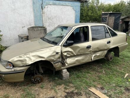 Деу Нексія 2008 у Кривому Розі на Automoto.ua Бежевий Деу Нексія, об'ємом двигуна 1.6 л та пробігом 270 тис. км за 606 $, фото 1 на Automoto.ua