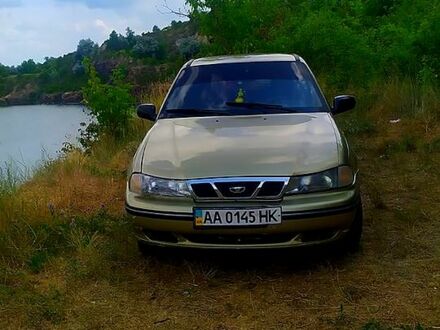 Дэу Нексия 2008 в Томашполе на Automoto.ua Бежевый Дэу Нексия, объемом двигателя 1.5 л и пробегом 0 тыс. км за 500 $, фото 1 на Automoto.ua