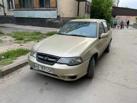 Дэу Нексия 2008 в Днепре (Днепропетровске) на Automoto.ua Бежевый Дэу Нексия, объемом двигателя 1.5 л и пробегом 319 тыс. км за 900 $, фото 1 на Automoto.ua