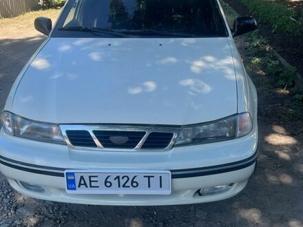 Бежевый Дэу Нексия, объемом двигателя 1.5 л и пробегом 160 тыс. км за 2900 $, фото 1 на Automoto.ua