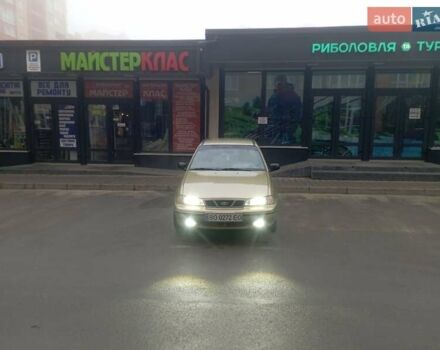Бежевый Дэу Нексия, объемом двигателя 1.5 л и пробегом 162 тыс. км за 1600 $, фото 1 на Automoto.ua