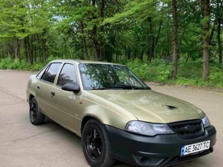 Деу Нексія 2008 у Кривому Розі на Automoto.ua Бежевий Деу Нексія, об'ємом двигуна 1.5 л та пробігом 300 тис. км за 1650 $, фото 1 на Automoto.ua