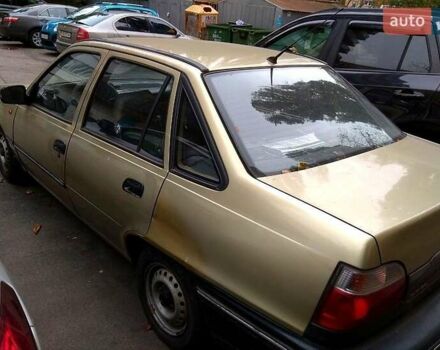 Бежевый Дэу Нексия, объемом двигателя 1.5 л и пробегом 117 тыс. км за 1655 $, фото 1 на Automoto.ua