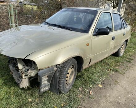 Бежевий Деу Нексія, об'ємом двигуна 1.5 л та пробігом 70 тис. км за 714 $, фото 1 на Automoto.ua
