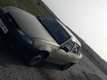 Дэу Нексия 2010 в Зачепиловке на Automoto.ua Бежевый Дэу Нексия, объемом двигателя 1.5 л и пробегом 200 тыс. км за 2000 $, фото 1 на Automoto.ua