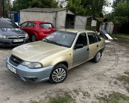 Бежевий Деу Нексія, об'ємом двигуна 1.5 л та пробігом 300 тис. км за 1200 $, фото 1 на Automoto.ua