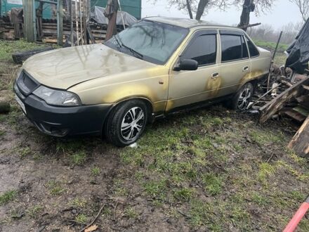 Бежевий Деу Нексія, об'ємом двигуна 1 л та пробігом 5 тис. км за 592 $, фото 1 на Automoto.ua