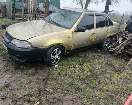 Бежевый Дэу Нексия, объемом двигателя 1.5 л и пробегом 5 тыс. км за 592 $, фото 1 на Automoto.ua