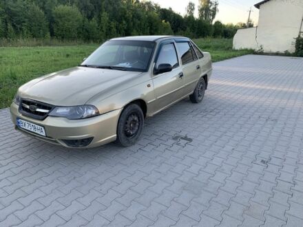 Деу Нексія 2011 у Хмельницькому на Automoto.ua Бежевий Деу Нексія, об'ємом двигуна 1.6 л та пробігом 150 тис. км за 1200 $, фото 1 на Automoto.ua