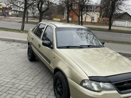 Деу Нексія 2011 у Черкасах на Automoto.ua Бежевий Деу Нексія, об'ємом двигуна 1.6 л та пробігом 190 тис. км за 2100 $, фото 1 на Automoto.ua