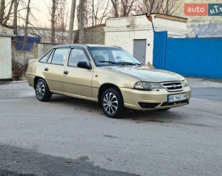 Бежевий Деу Нексія, об'ємом двигуна 1.5 л та пробігом 134 тис. км за 1750 $, фото 1 на Automoto.ua