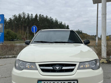 Дэу Нексия 2012 в Красноград на Automoto.ua Бежевый Дэу Нексия, объемом двигателя 1.5 л и пробегом 119 тыс. км за 2500 $, фото 1 на Automoto.ua