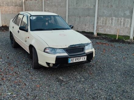 Бежевый Дэу Нексия, объемом двигателя 1.5 л и пробегом 90 тыс. км за 1700 $, фото 1 на Automoto.ua