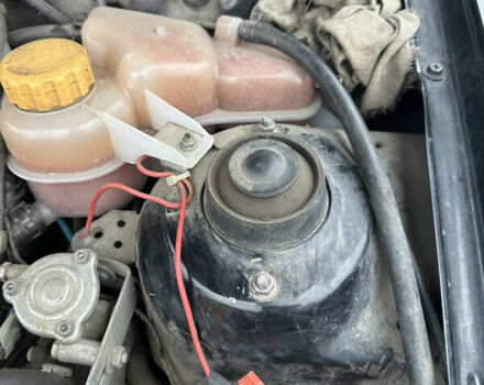 Чорний Деу Нексія, об'ємом двигуна 1.5 л та пробігом 260 тис. км за 2000 $, фото 4 на Automoto.ua