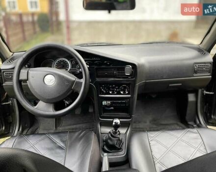 Черный Дэу Нексия, объемом двигателя 1.5 л и пробегом 252 тыс. км за 2300 $, фото 6 на Automoto.ua
