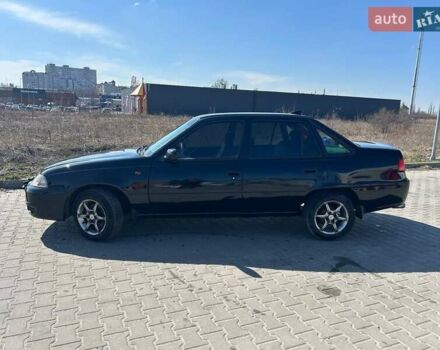 Черный Дэу Нексия, объемом двигателя 0 л и пробегом 298 тыс. км за 1330 $, фото 1 на Automoto.ua