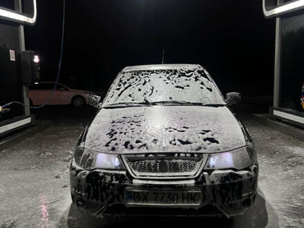 Чорний Деу Нексія, об'ємом двигуна 1.6 л та пробігом 201 тис. км за 1599 $, фото 1 на Automoto.ua