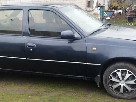 Фиолетовый Дэу Нексия, объемом двигателя 1.5 л и пробегом 1 тыс. км за 1500 $, фото 4 на Automoto.ua