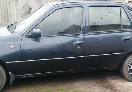 Фиолетовый Дэу Нексия, объемом двигателя 1.5 л и пробегом 1 тыс. км за 1500 $, фото 1 на Automoto.ua