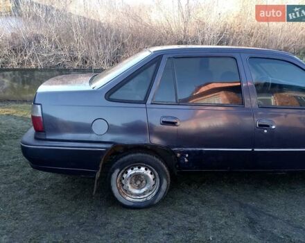 Фиолетовый Дэу Нексия, объемом двигателя 1.5 л и пробегом 140 тыс. км за 700 $, фото 4 на Automoto.ua