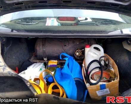 Деу Нексія 1996 у Одесі на Automoto.ua Фіолетовий Деу Нексія, об'ємом двигуна 1.5 л та пробігом 313 тис. км за 1200 $, фото 4 на Automoto.ua