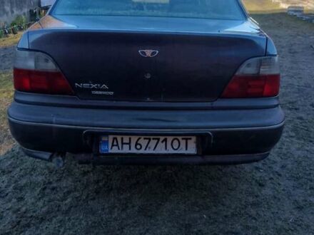 Фиолетовый Дэу Нексия, объемом двигателя 1.5 л и пробегом 140 тыс. км за 700 $, фото 1 на Automoto.ua