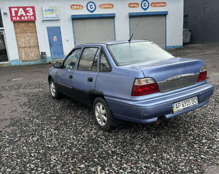 Фиолетовый Дэу Нексия, объемом двигателя 1.5 л и пробегом 293 тыс. км за 1000 $, фото 1 на Automoto.ua