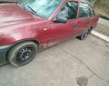 Красный Дэу Нексия, объемом двигателя 1 л и пробегом 3 тыс. км за 900 $, фото 1 на Automoto.ua